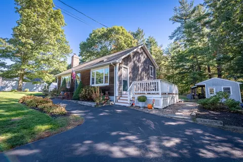 90 Codding Dr, Taunton, MA 02780