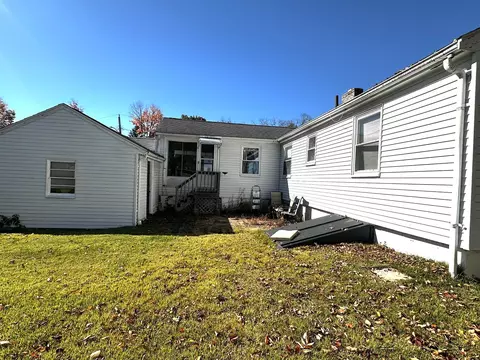 Exterior - 132 Maple St, Framingham, MA 01702 photo 10 of 15