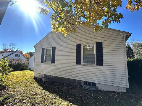 Exterior - 132 Maple St, Framingham, MA 01702 photo 11 of 15