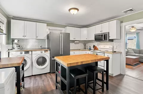 Kitchen - 11 Front St, Clinton, MA 01510 photo 2 of 2
