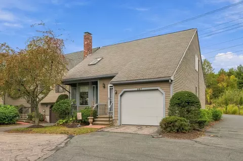 207 Copperwood Dr #37, Stoughton, MA 02072