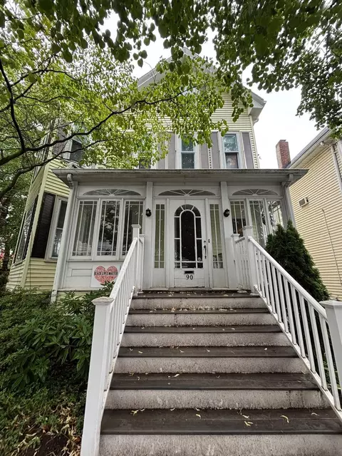 90 Central St, Somerville, MA 02143