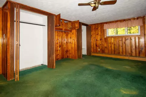 Bedroom - 92 Worcester Rd, Webster, MA 01570 photo 1 of 4