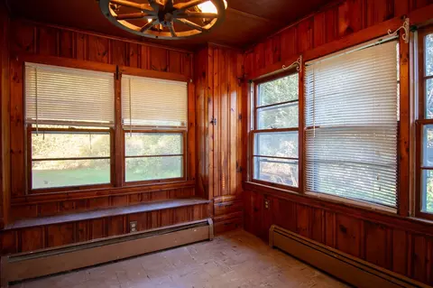 Exterior - 92 Worcester Rd, Webster, MA 01570 photo 3 of 8