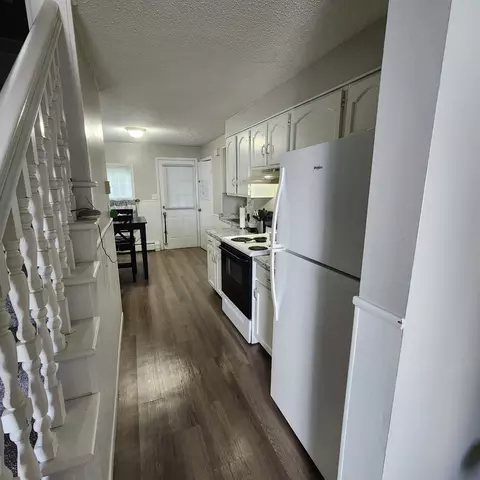 Entry Way - 149-151 Hampden St, Chicopee, MA 01013 photo 2 of 2
