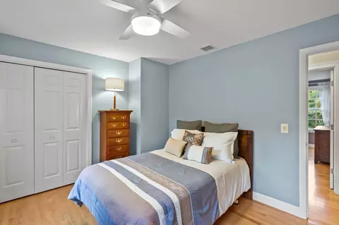 Bedroom - 27 Sibley Rd, Sutton, MA 01590 photo 3 of 7