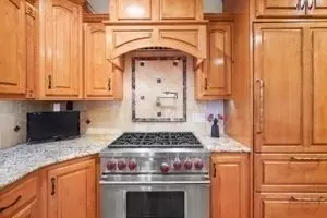 Kitchen - 27 Sibley Rd, Sutton, MA 01590 photo 4 of 7