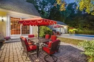 Exterior - 27 Sibley Rd, Sutton, MA 01590 photo 4 of 7