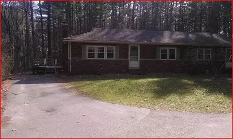 4 Pineneedle Ln, Pembroke, MA 02359