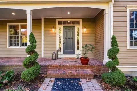 Exterior - 30 Juniper Rd, Upton, MA 01568 photo 8 of 10