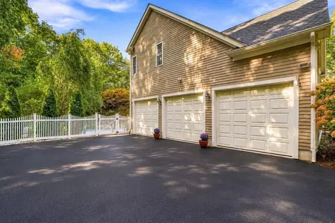 Exterior - 30 Juniper Rd, Upton, MA 01568 photo 3 of 10