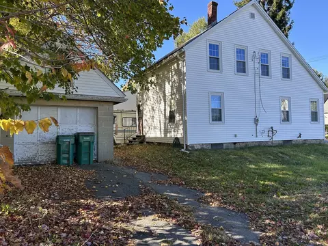 287 Oak Hill Rd, Fitchburg, MA 01420