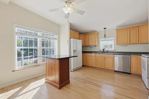 Kitchen - 16 Robert Rd, Plainville, MA 02762 photo 3 of 5