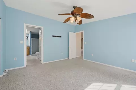 Bedroom - 16 Robert Rd, Plainville, MA 02762 photo 3 of 9