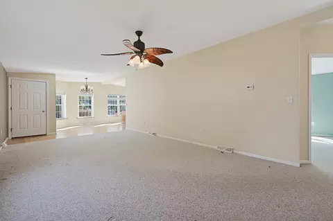 Living - 16 Robert Rd, Plainville, MA 02762 photo 2 of 7