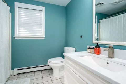 Bath - 46 Easterly Dr, Sandwich, MA 02537 photo 1 of 3