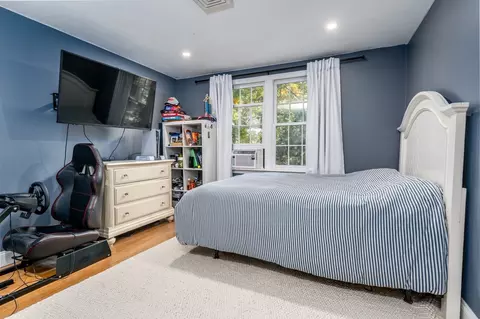 Bedroom - 46 Easterly Dr, Sandwich, MA 02537 photo 4 of 6