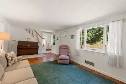 Living - 114 Conant St, Beverly, MA 01915 photo 4 of 5