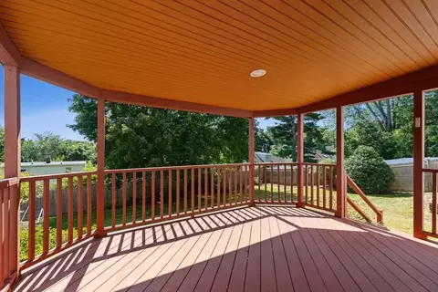 Exterior - 114 Conant St, Beverly, MA 01915 photo 5 of 10
