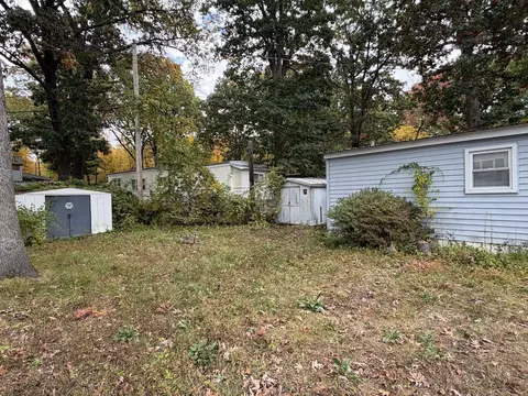 45 Puffin Dr, Chicopee, MA 01020 photo 2