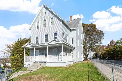 Exterior - 17 Winthrop St, Worcester, MA 01604 photo 1 of 7