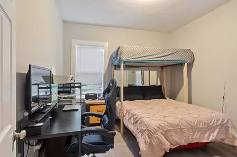 Bedroom - 17 Winthrop St, Worcester, MA 01604 photo 9 of 9
