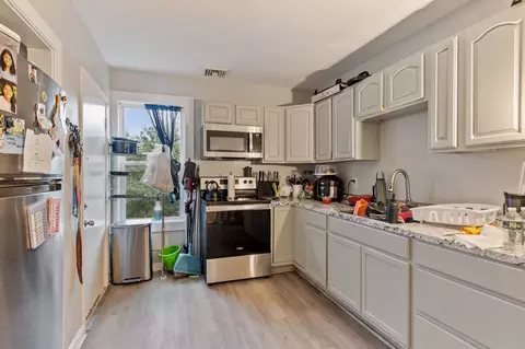 Kitchen - 17 Winthrop St, Worcester, MA 01604 photo 1 of 1
