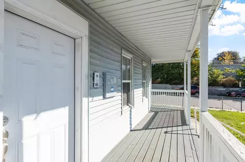 Exterior - 17 Winthrop St, Worcester, MA 01604 photo 5 of 7