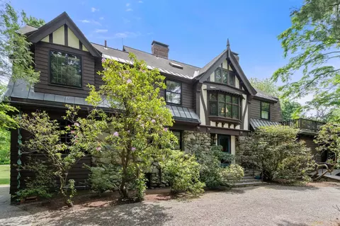 200 Dudley, Newton, MA 02459