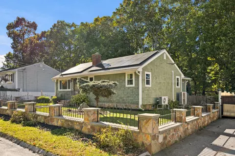 Exterior - 29 Reservoir St, Fall River, MA 02723 photo 3 of 7