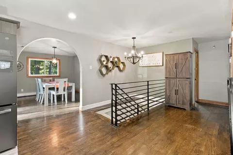 Entry Way - 29 Reservoir St, Fall River, MA 02723 photo 2 of 4
