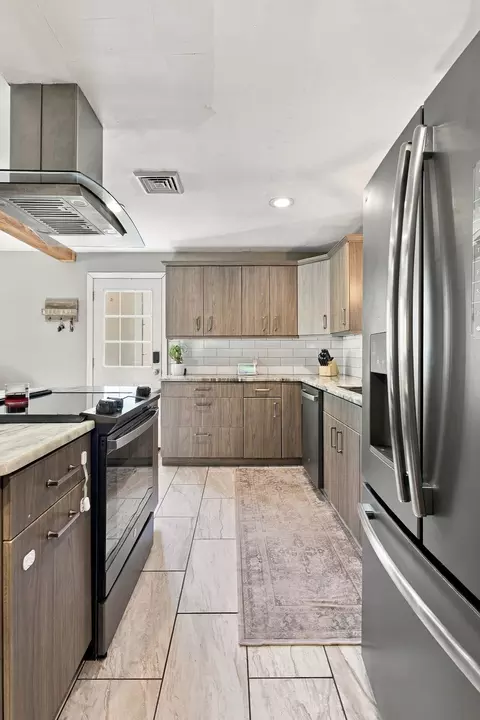 Kitchen - 29 Reservoir St, Fall River, MA 02723 photo 4 of 7