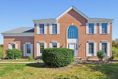 93 Robert Rd, Marlborough, MA 01752