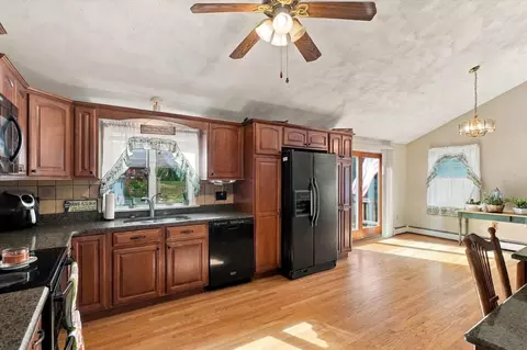 Kitchen - 14 Dibble Rd, Lynn, MA 01904 photo 5 of 5