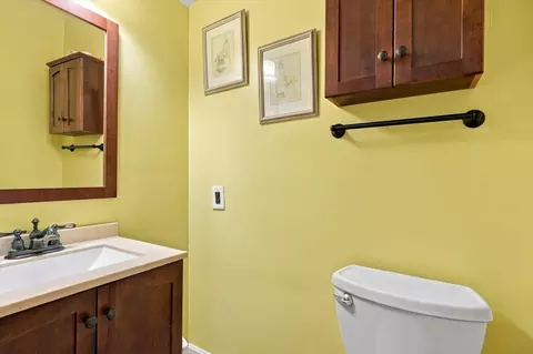 Bath - 14 Dibble Rd, Lynn, MA 01904 photo 2 of 2