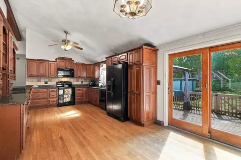 Kitchen - 14 Dibble Rd, Lynn, MA 01904 photo 4 of 5