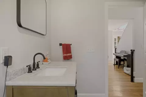 Bath - 724 Woodman St, Fall River, MA 02724 photo 2 of 4