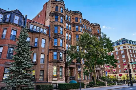 362 Commonwealth Ave #4D, Boston, MA 02115