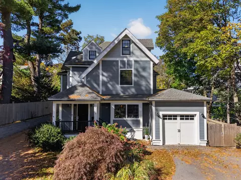 611 Centre St #1, Newton, MA 02458