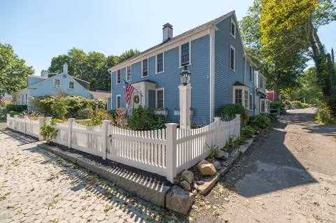 4 South St #1, Rockport, MA 01966