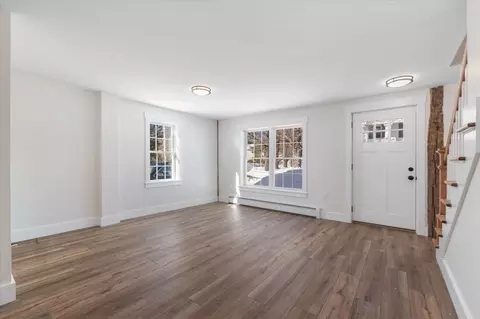 Living - 67 Maple St, Oakham, MA 01068 photo 1 of 7