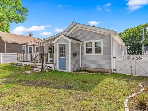 Exterior - 7 Galavotti Ave, Wareham, MA 02571 photo 3 of 5
