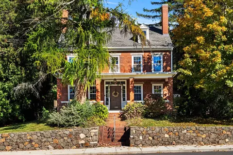 663 Main St, Haverhill, MA 01830