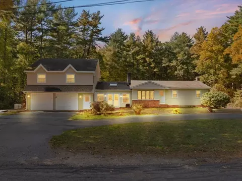 39 Farnum Rd, Pembroke, MA 02359
