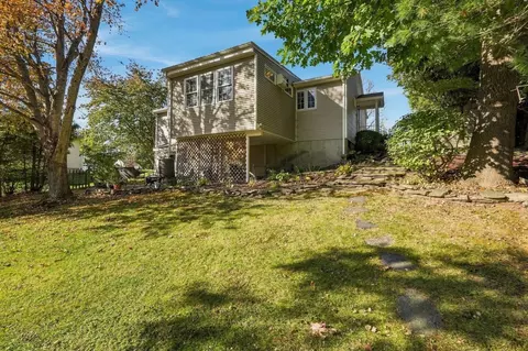 Exterior - 5 Maxine Cir, Easthampton, MA 01027 photo 6 of 14