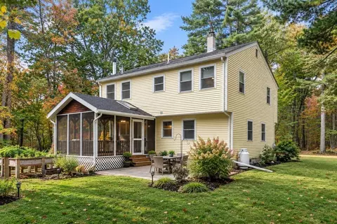 Exterior - 149 S Acton, Stow, MA 01775 photo 4 of 8