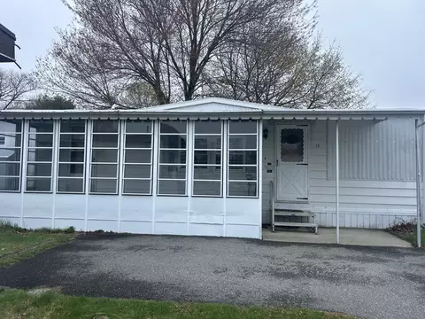 239 Ayer Rd #11, Littleton, MA 01460
