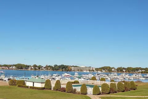 100 Cove Way #309, Quincy, MA 02169