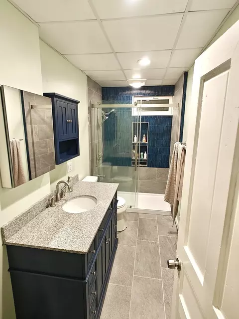 Bath - 14 Wall St, Worcester, MA 01604 photo 1 of 2