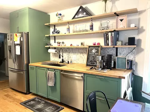 Kitchen - 14 Wall St, Worcester, MA 01604 photo 2 of 5